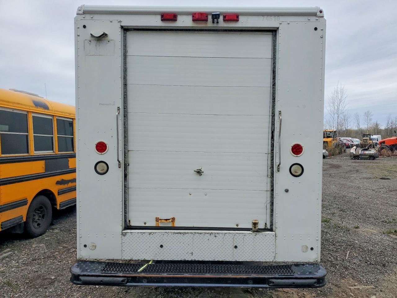 2008 Freightliner Chassis M Line WALK-IN Van