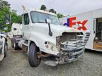 2012 Freightliner Cascadia Semi Truck