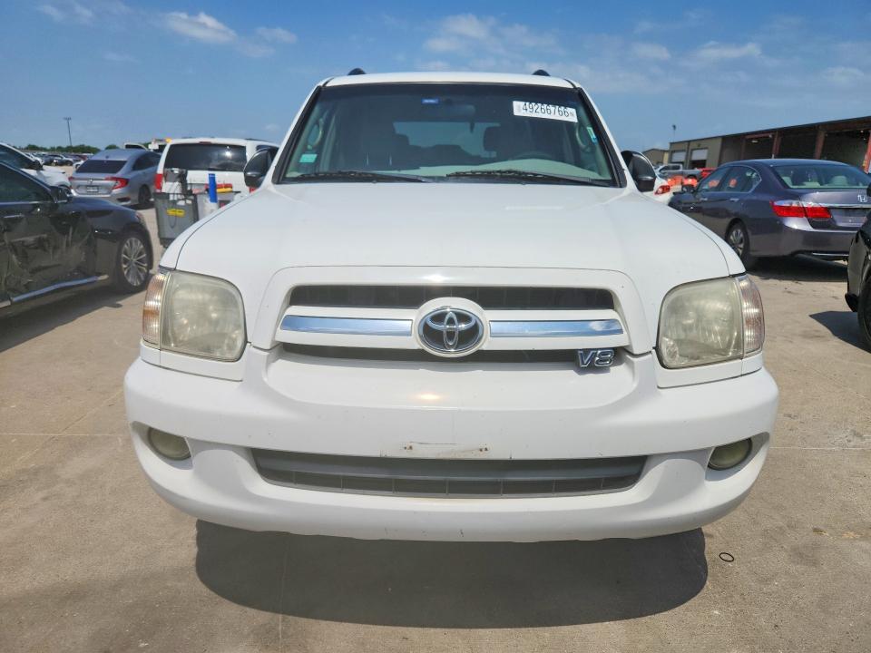 2005 Toyota Sequoia SR5