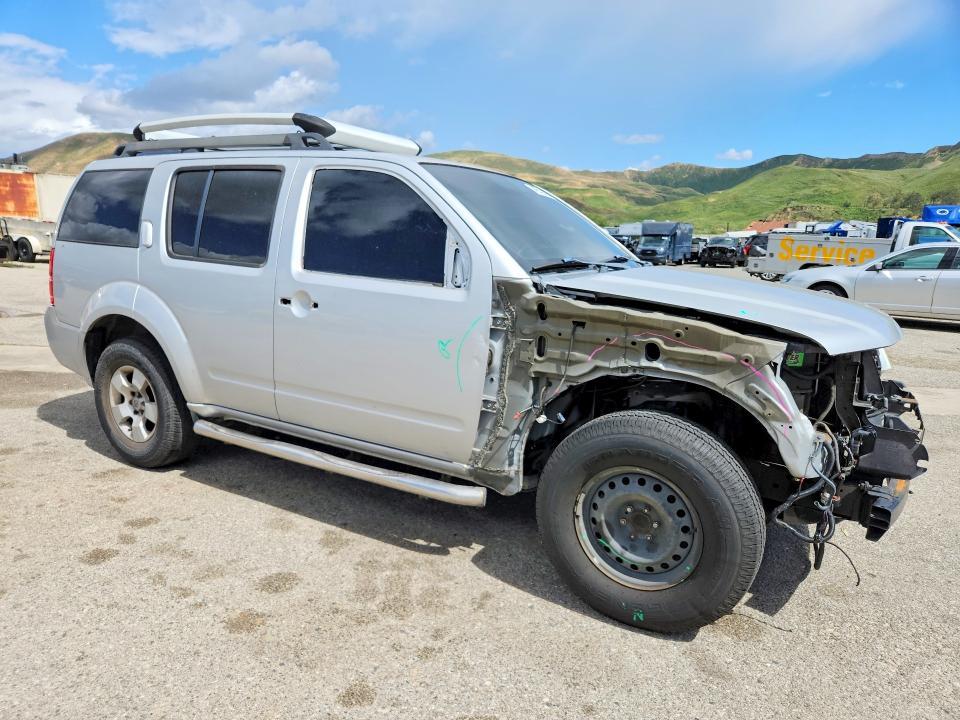 2012 Nissan Pathfinder s