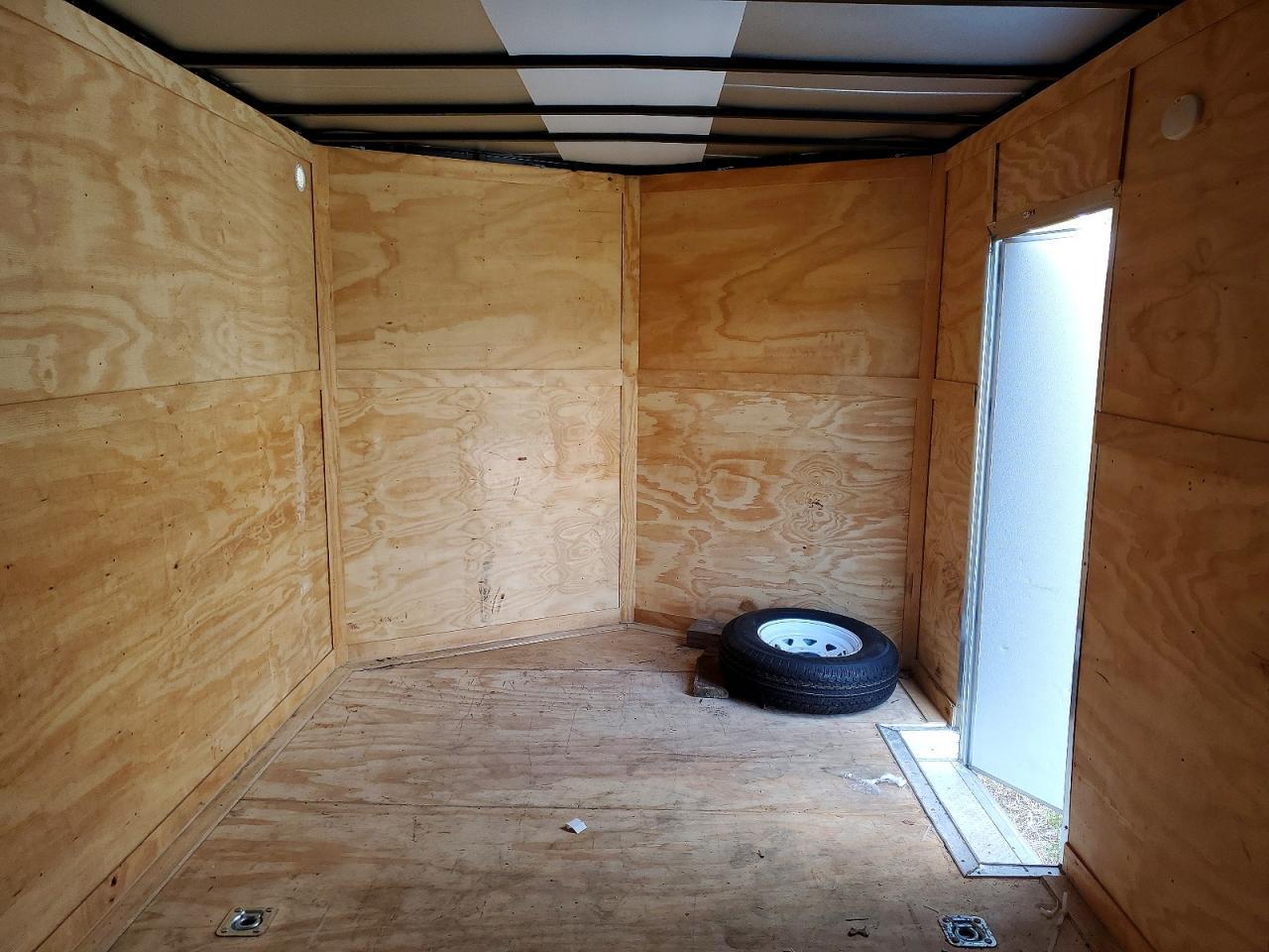 2024 Arrow 8.5 X 24 T