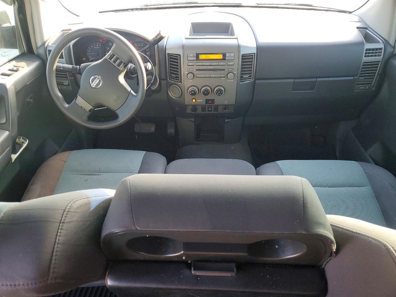 2005 Nissan Titan XE