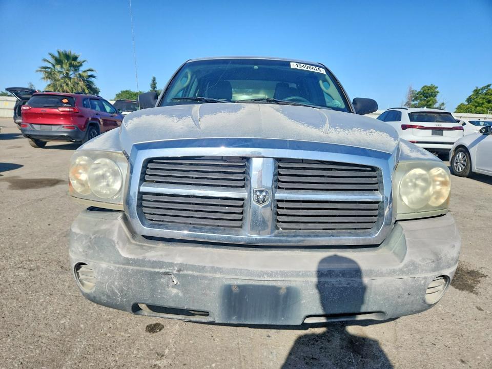 2005 Dodge Dakota st