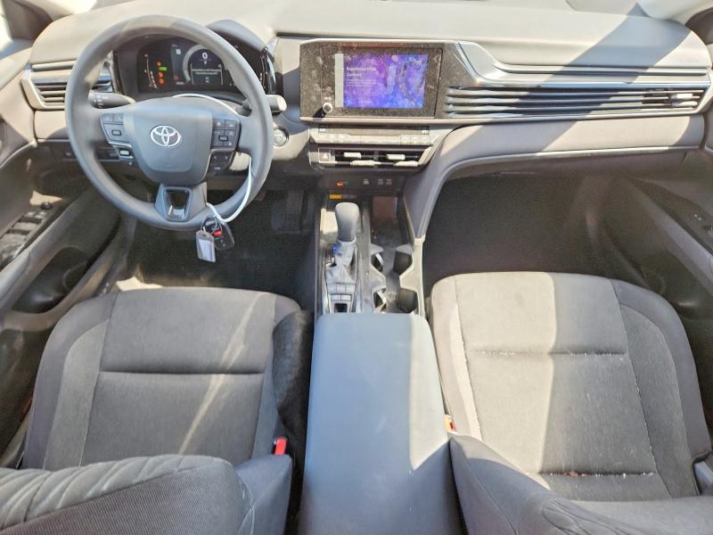 2025 Toyota Camry le