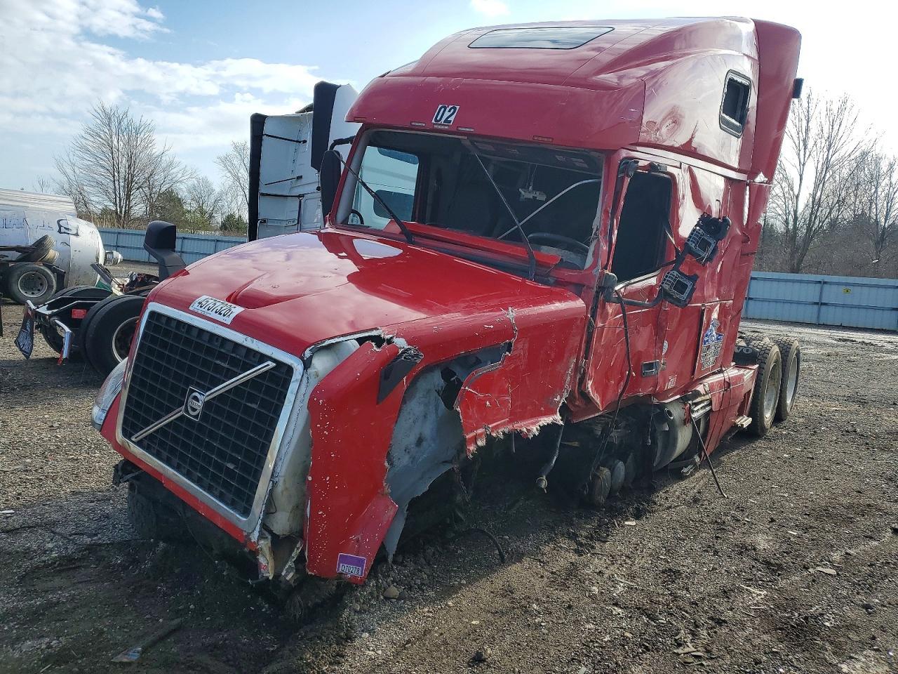 2015 Volv O VNL Semi Truck