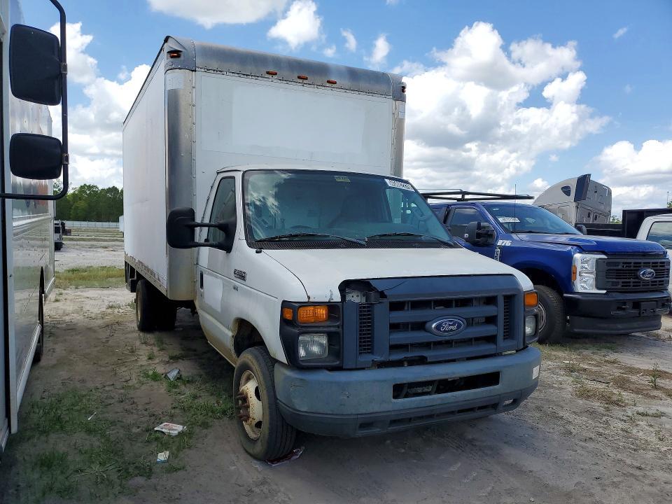 2016 Ford E350 BOX Truck