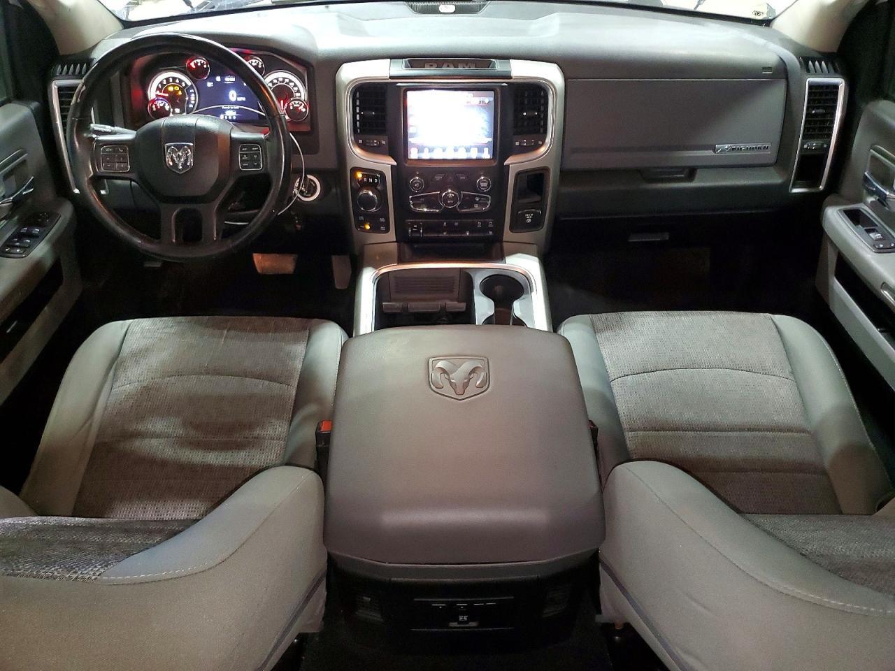 2017 Dodge RAM 1500 SLT