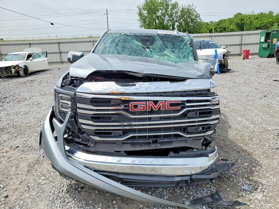 2026 GMC Sierra K1500 SLT