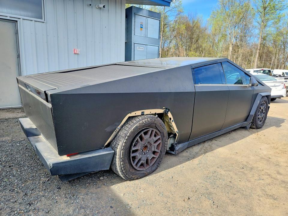 2024 Tesla Cybertruck
