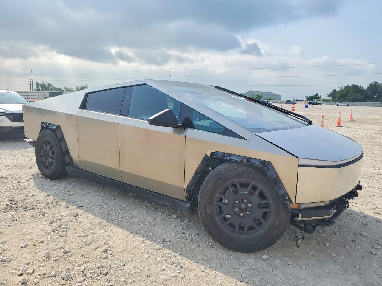 2024 Tesla Cybertruck