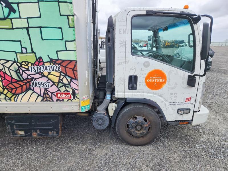 2015 Isuzu NPR HD Refrigerated BOX Truck