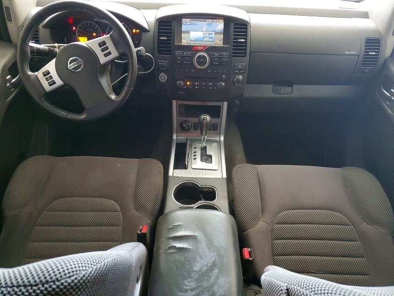 2011 Nissan Pathfinder s