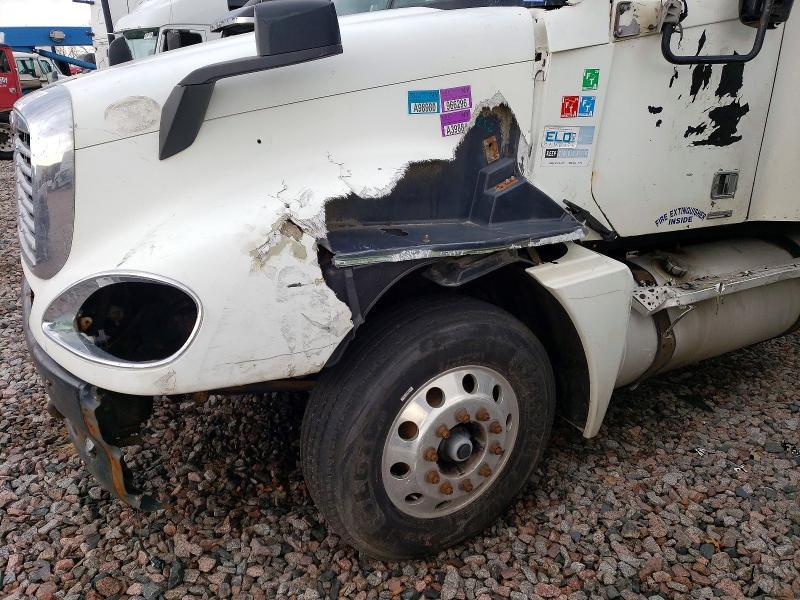 2007 Freigliner 2007 Freightliner Columbia 120 Semi Truck