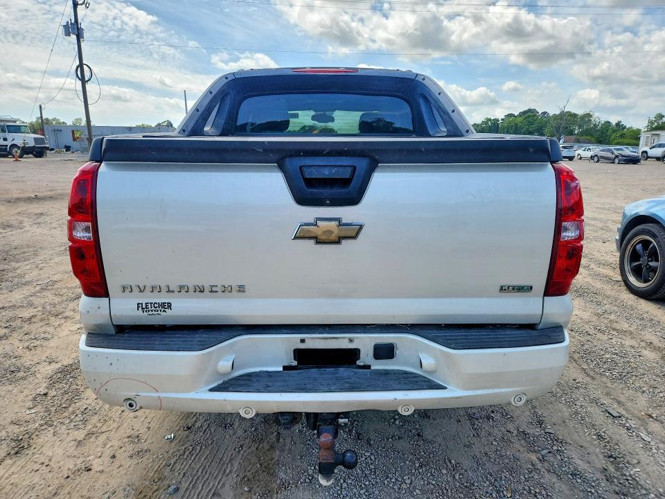 2011 Chevrolet Avalanche LTZ