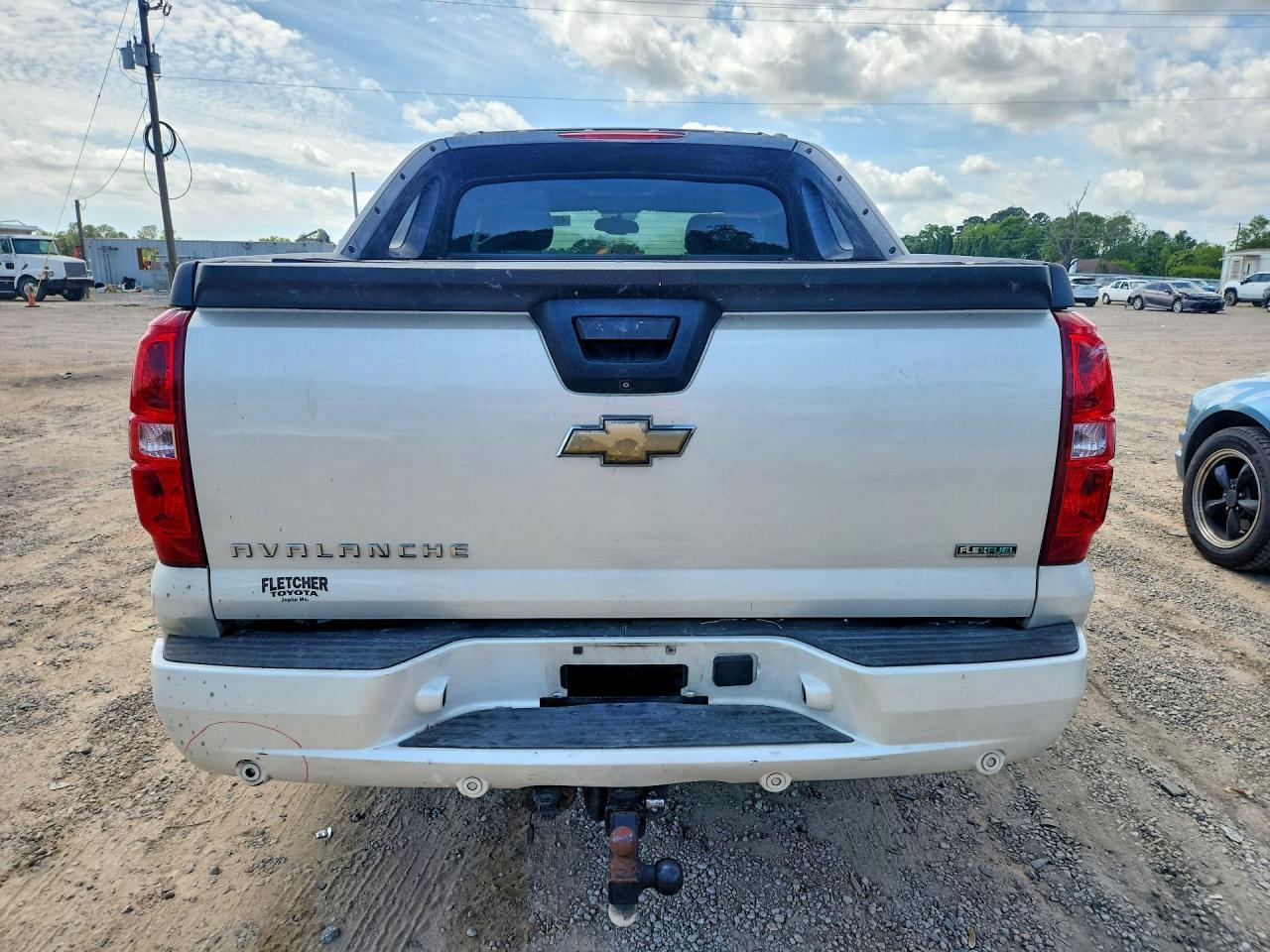 2011 Chevrolet Avalanche LTZ