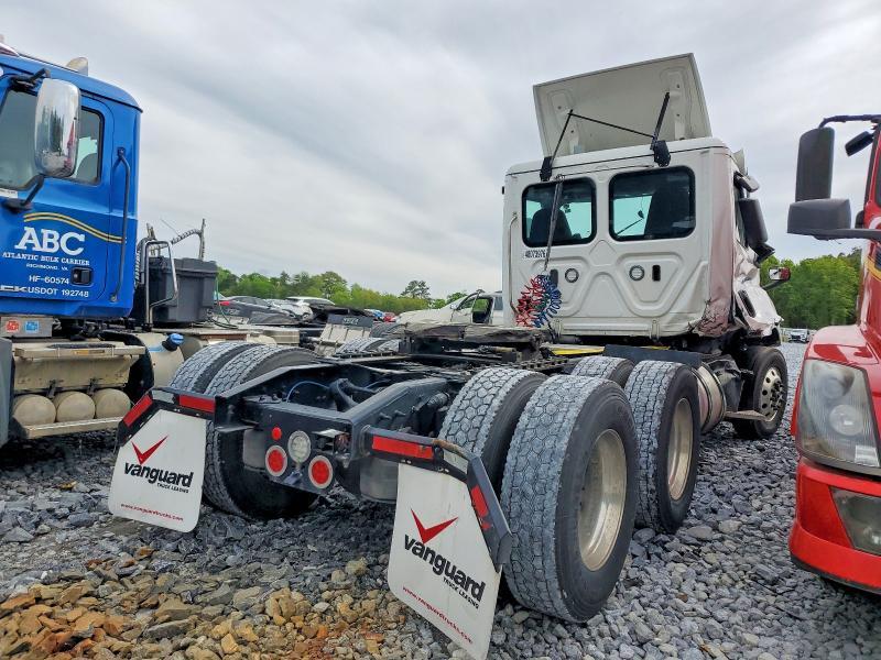 2025 Freightliner Cascadia 126 Semi Truck