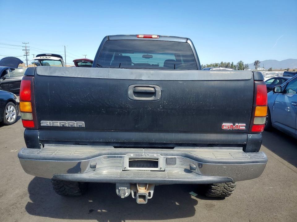2004 GMC Sierra C2500 Heavy Duty