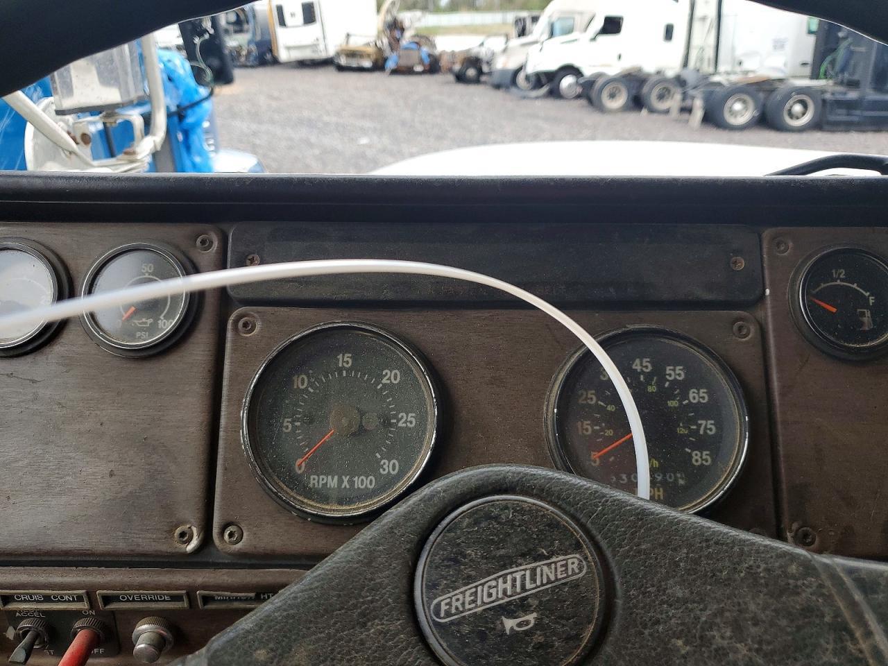 1989 Freightliner FLD120 Dump Truck