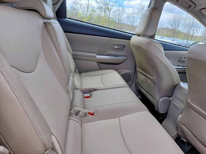 2012 Toyota Prius v Five