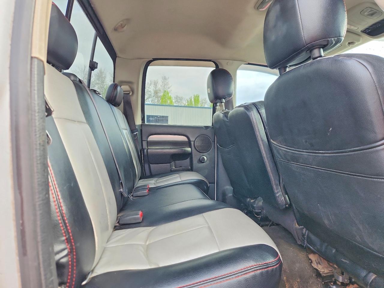 2004 Dodge RAM 3500 ST