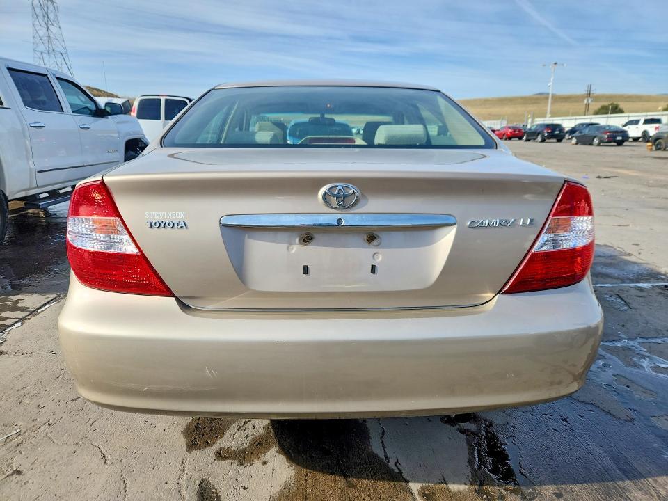 2003 Toyota Camry le