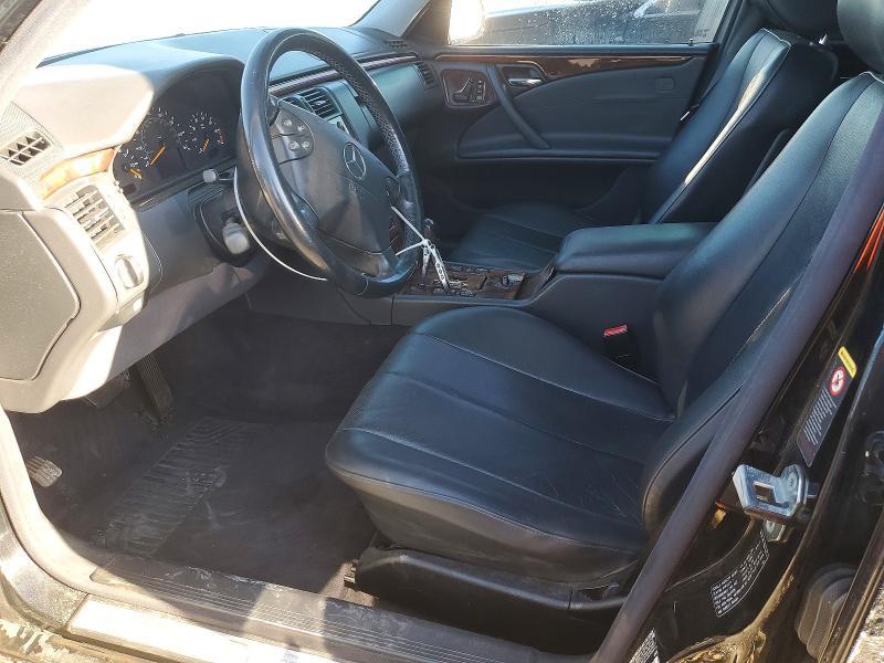 2001 Mercedes-Benz E 320