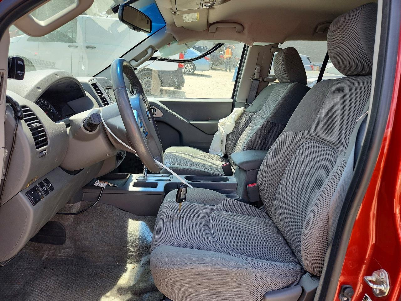 2016 Nissan Frontier SV