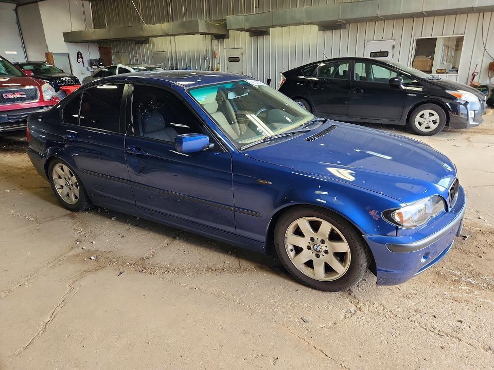 2005 BMW 325 i