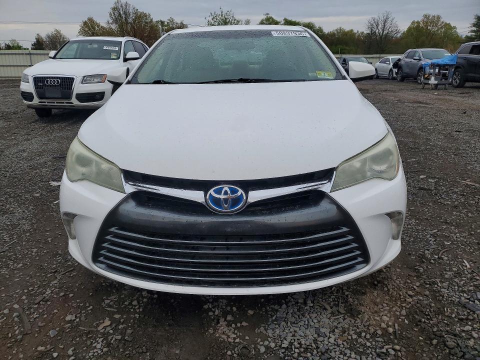 2017 Toyota Camry Hybrid le