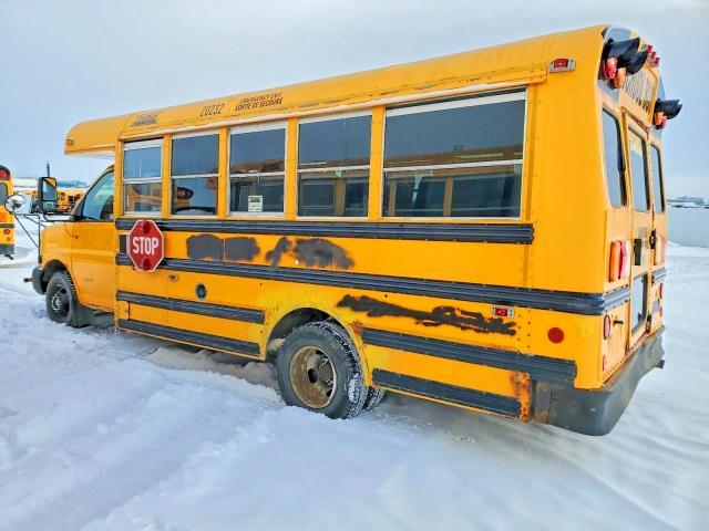 2010 Chev Express Cutaway G4500