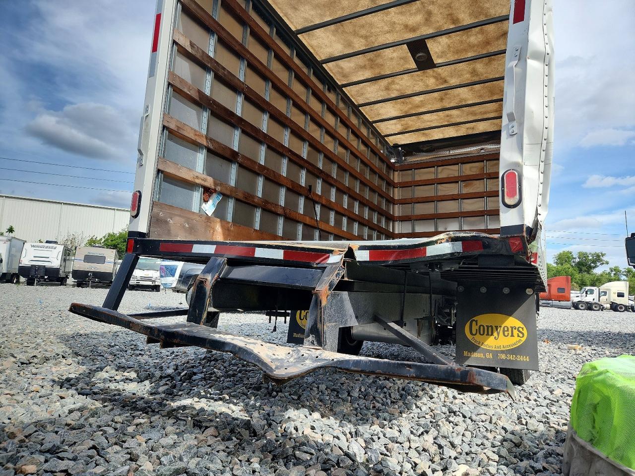 2022 Isuzu NPR HD BOX Truck