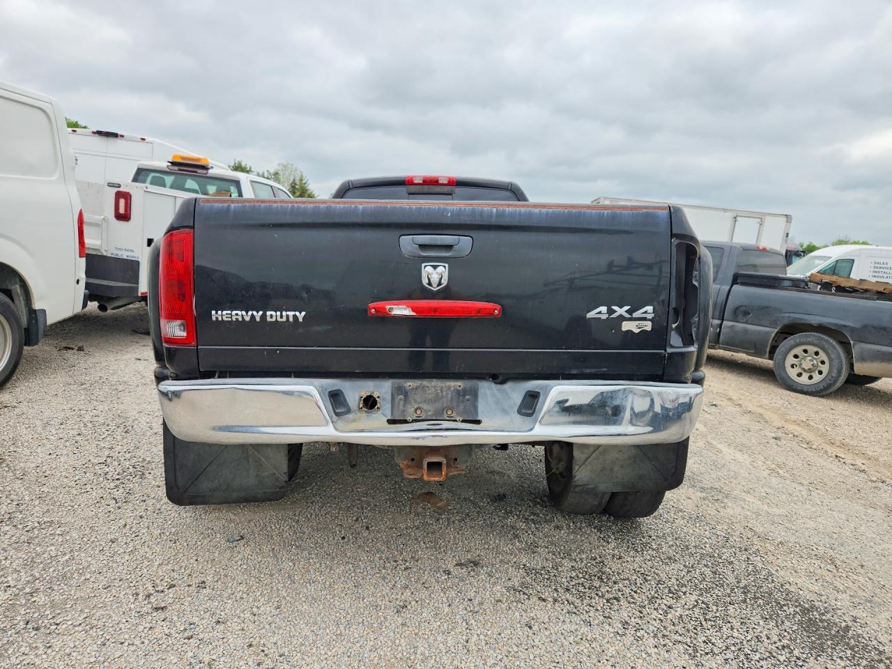 2005 Dodge RAM 3500 ST