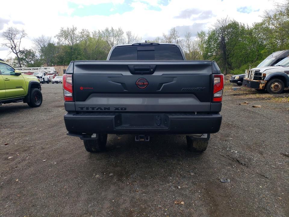 2023 Nissan Titan xd sv