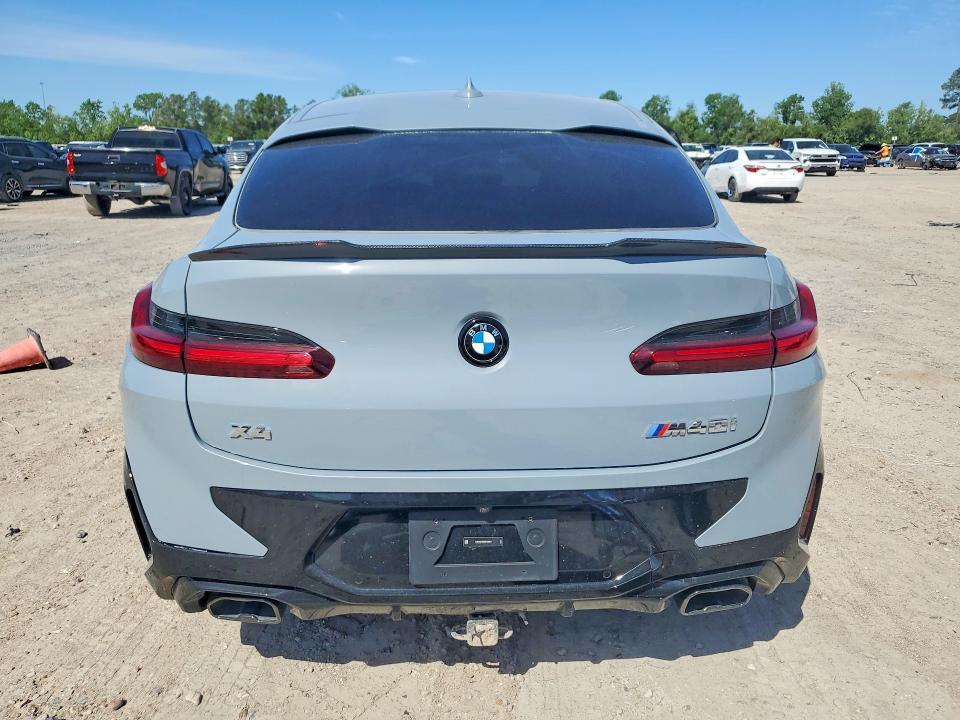 2025 BMW X4 M40i