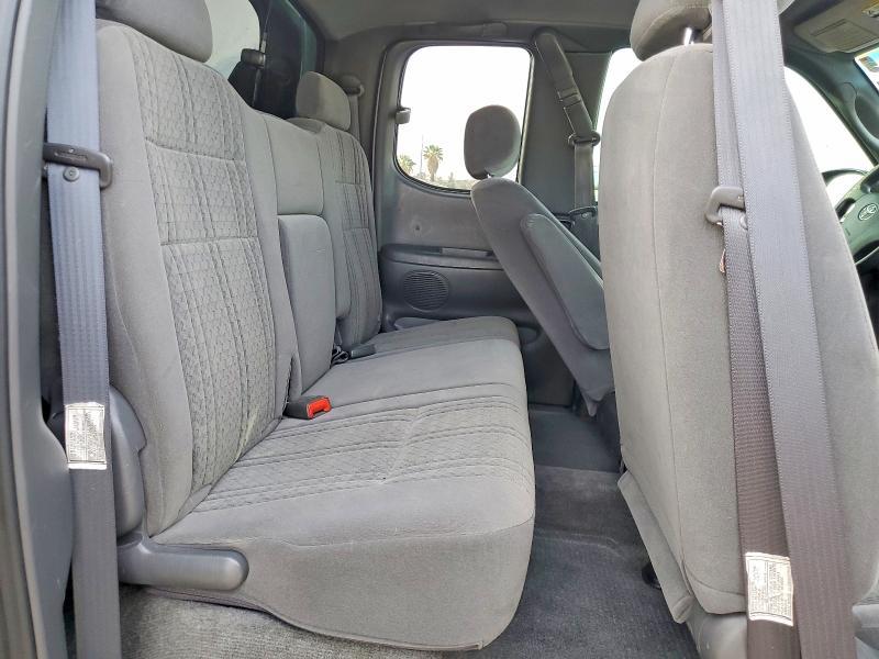 2004 Toyota Tundra SR5