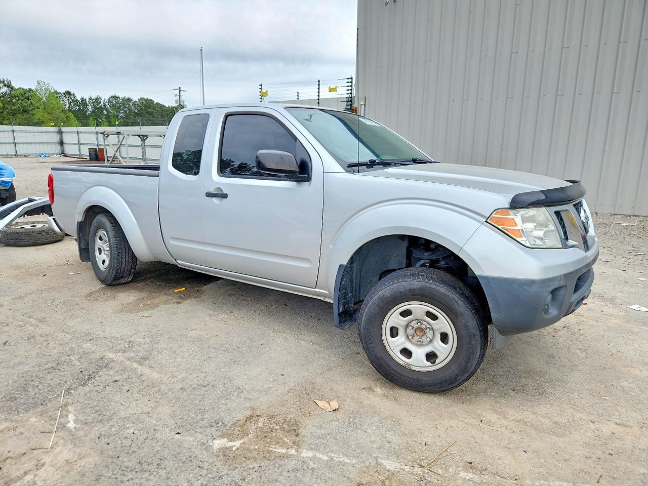 2018 Nissan Frontier S