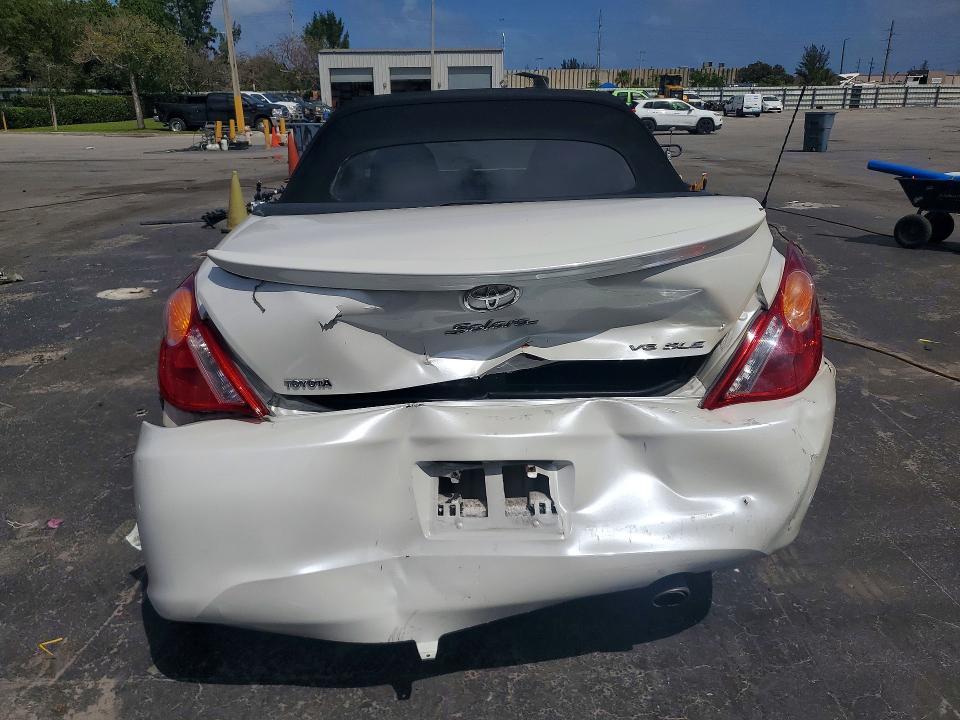 2005 Toyota Camry Solara sle V6