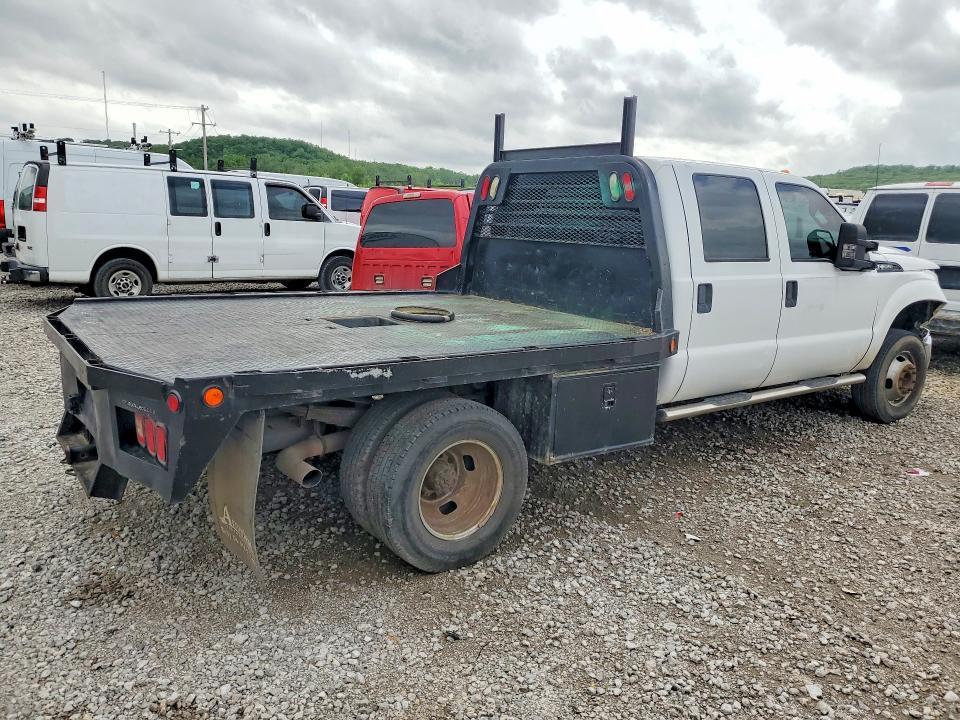2013 Ford F350 Super Duty Flatbed Truck