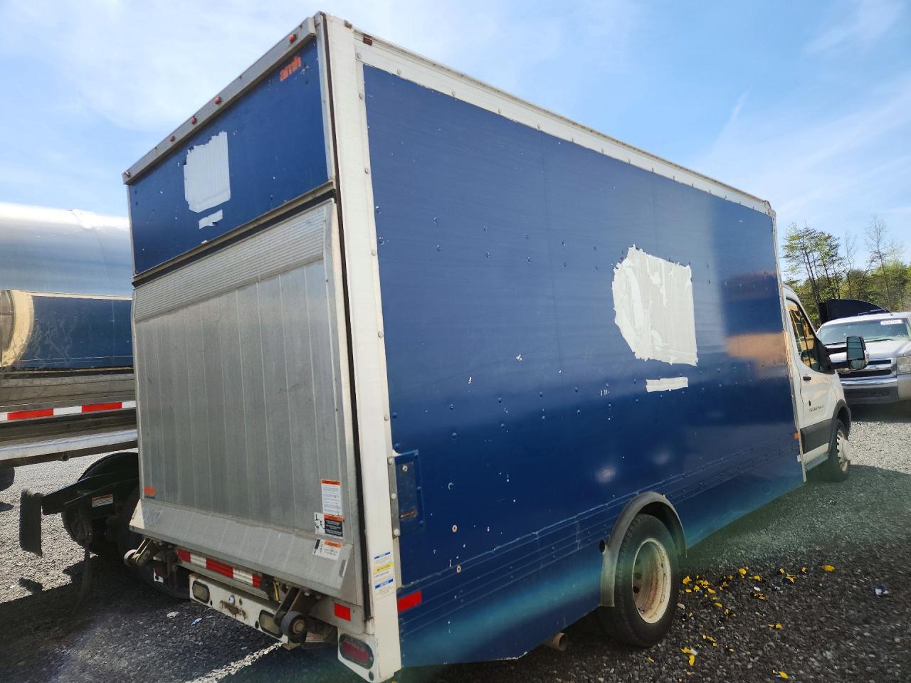 2016 Ford Transit BOX Truck