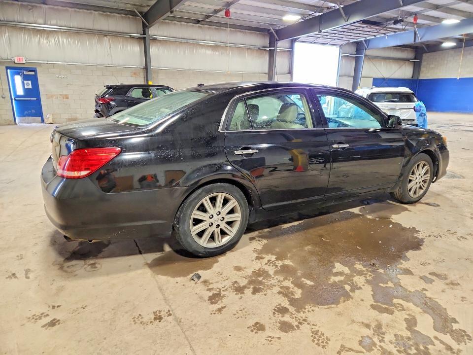 2010 Toyota Avalon Limited