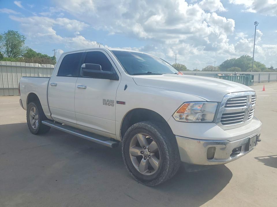 2015 Dodge RAM 1500 SLT