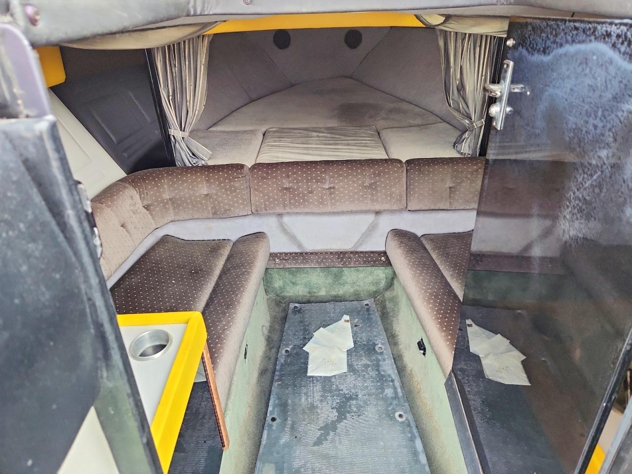1988 Formula Boat 242-Boat
