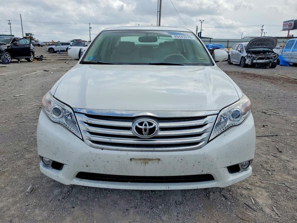 2011 Toyota Avalon Base