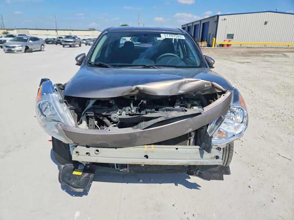 2016 Nissan Versa 1.6 sv