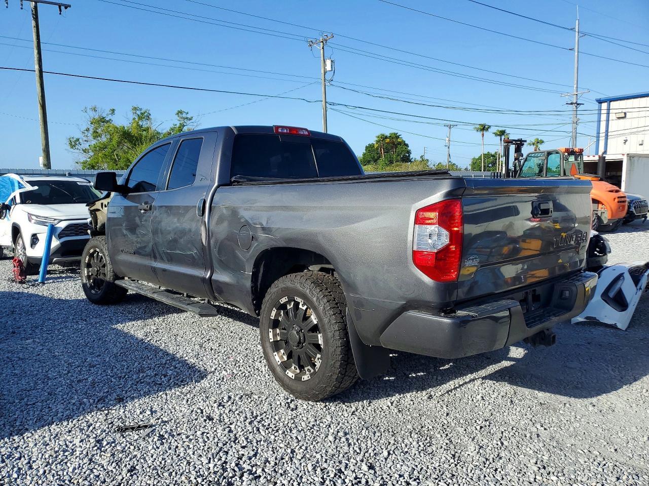 2016 Toyota Tundra SR5