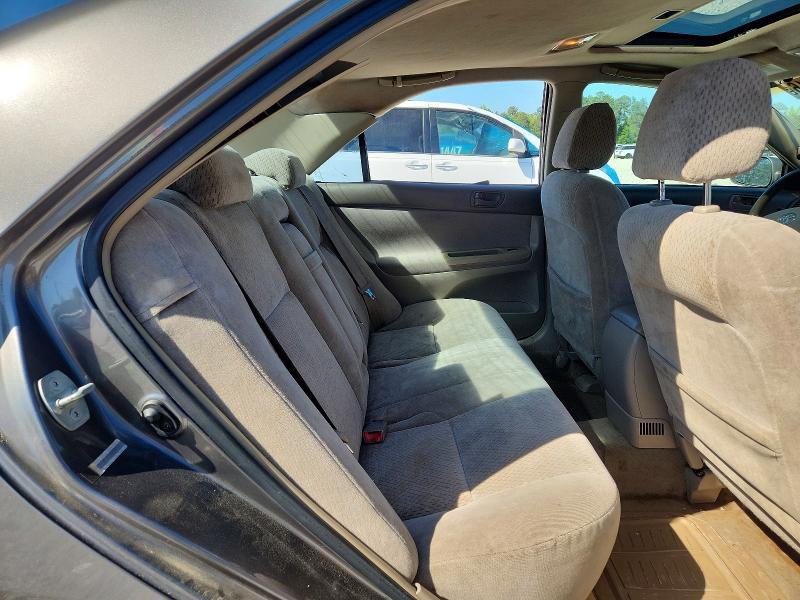 2003 Toyota Camry le