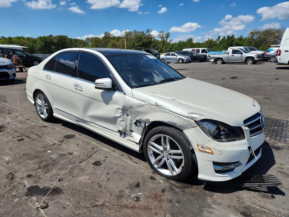 2014 Mercedes-Benz C 250