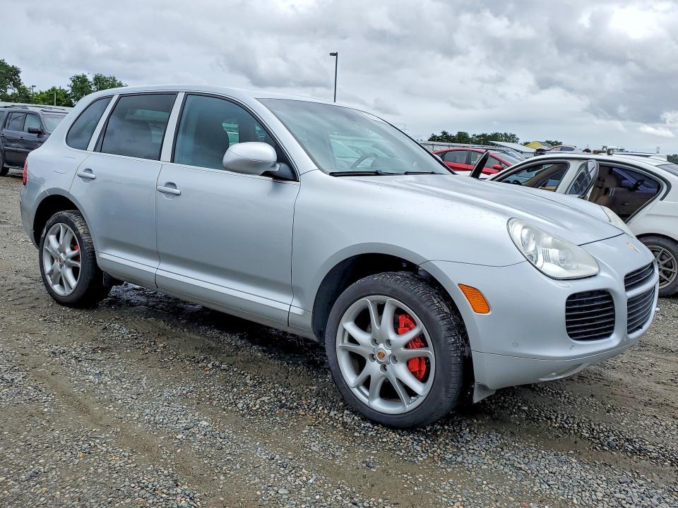 2004 Porsche Cayenne Turbo