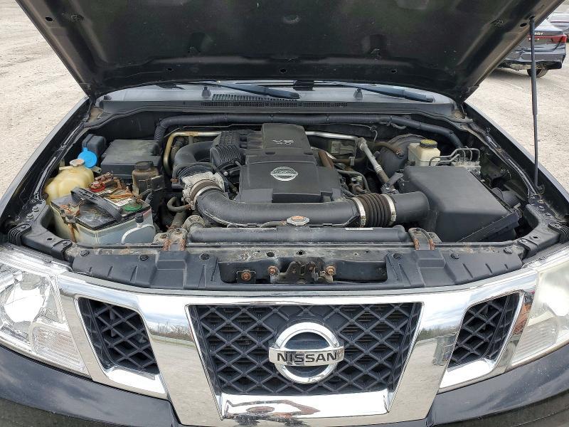 2013 Niss Frontier SV