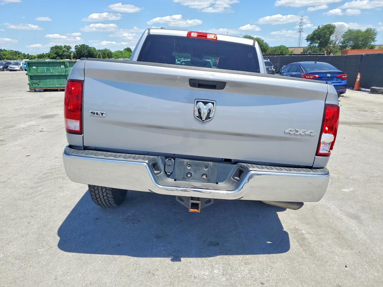 2021 Dodge RAM 1500 Classic SLT